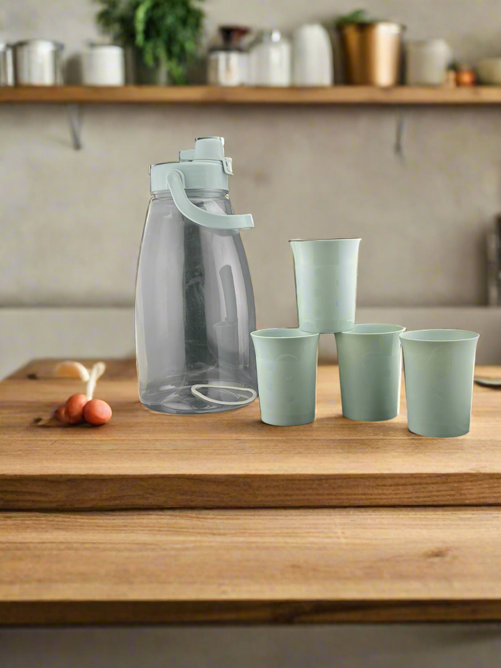Ensemble Bouteille D'eau +4  Gobelets en plastique