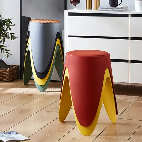 Tabouret en plastique de haute qualité et design