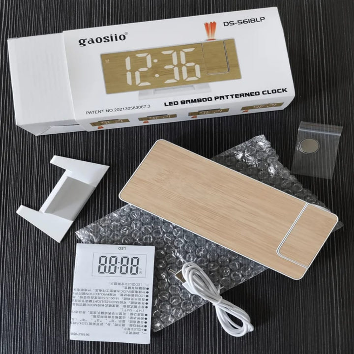 Réveil LED à Projection Bambou - Affichage Digital Miroir avec Porte-Stylos Intégré