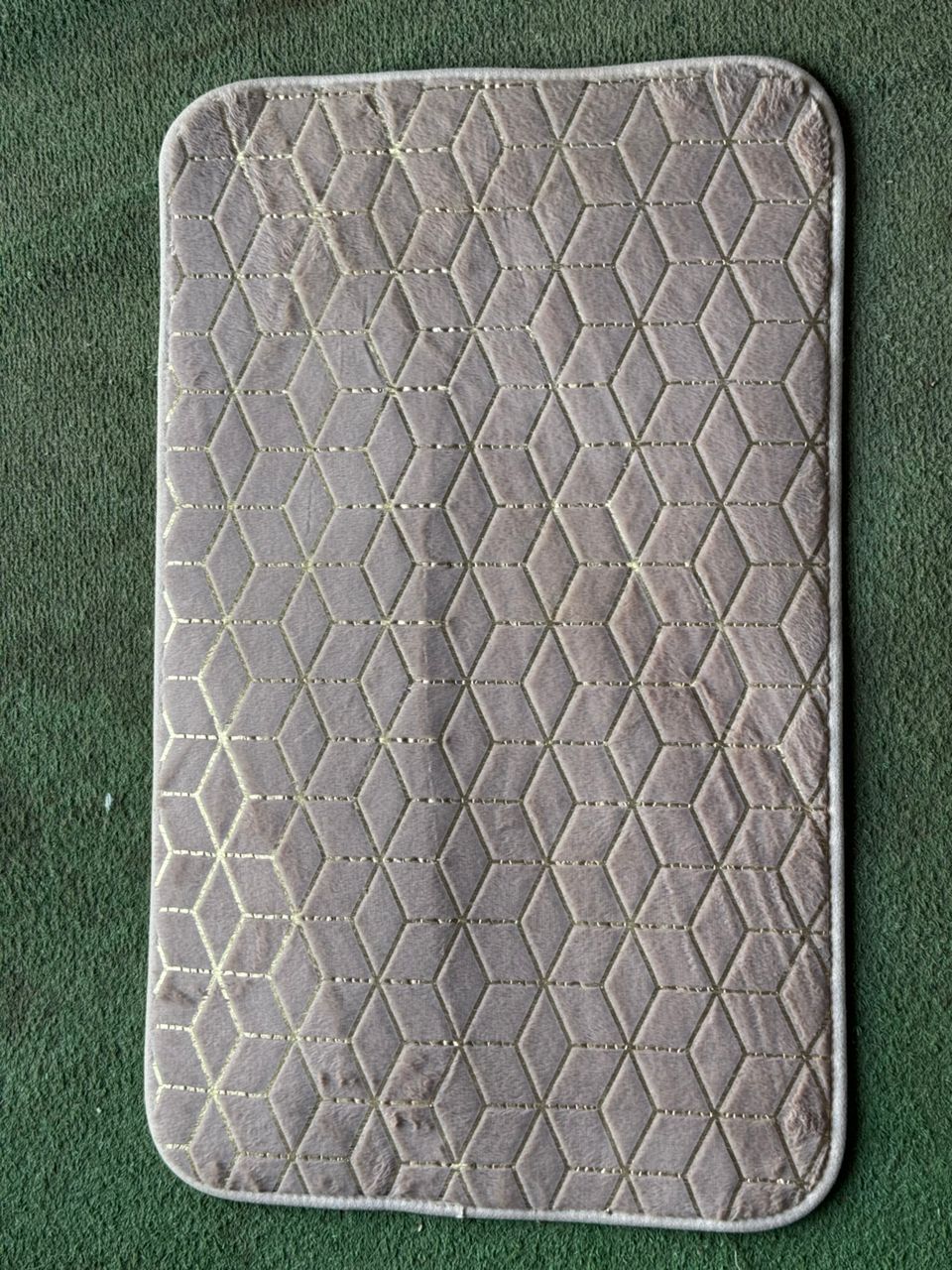 Tapis Descente de Lit Moelleux 80x50cm – La Boutique Secrète
