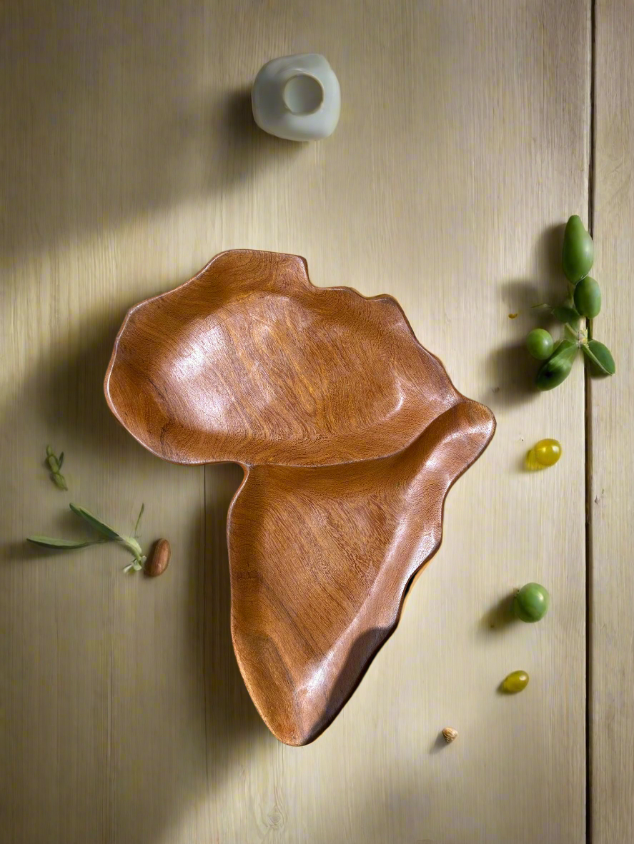 Plateau en Bois Forme Afrique – Élégance Artisanale et Authentique - La boutique secrète