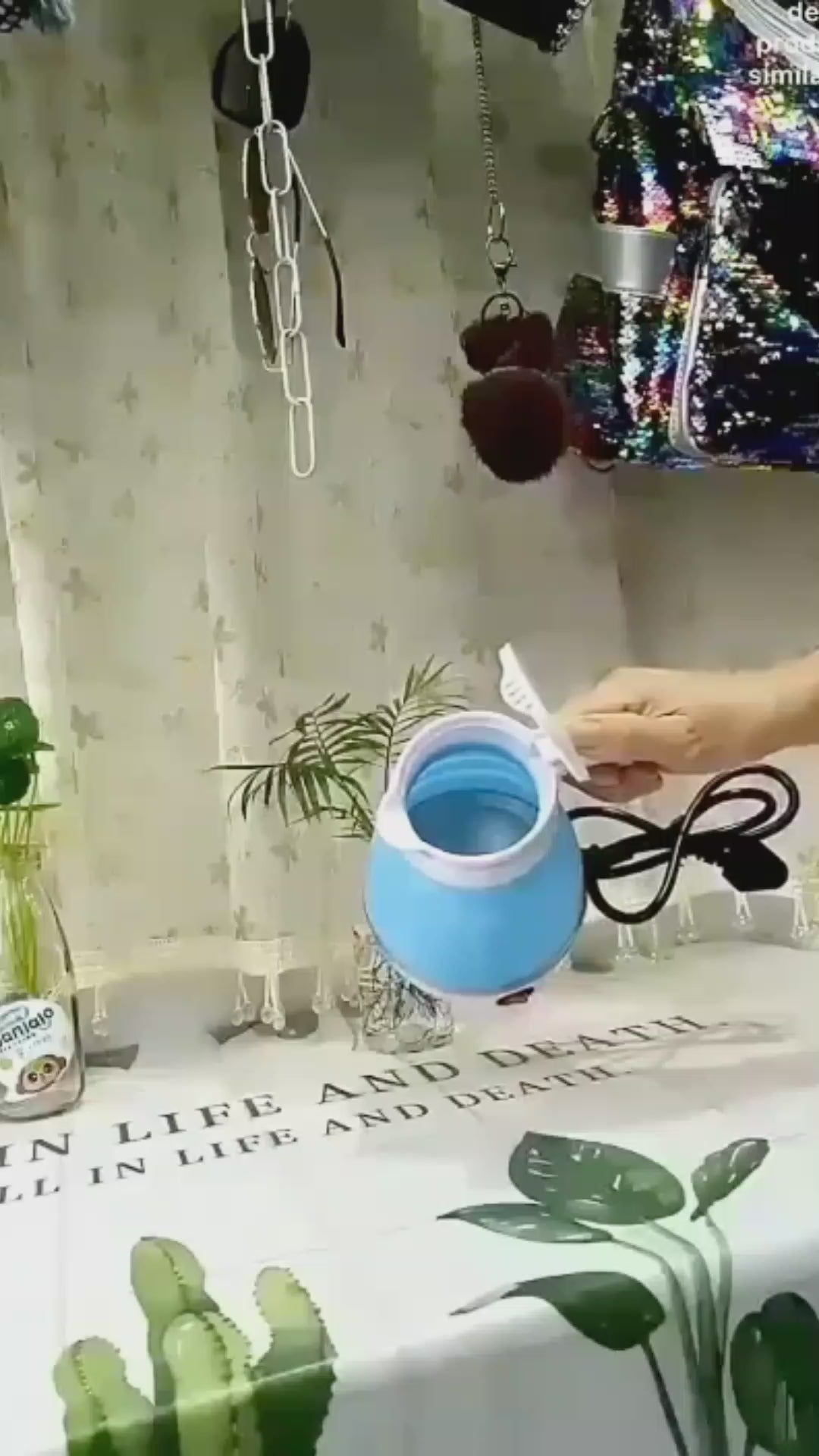 Bouilloire pliable en silicone