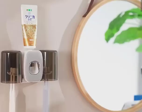 Distributeur automatique de dentifrice