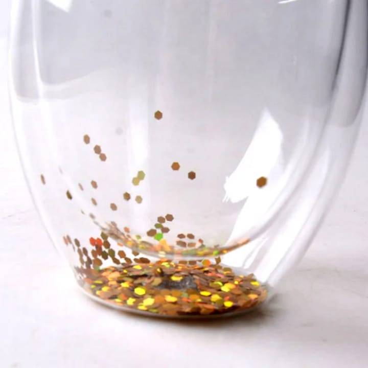 Verre Double Paroi Transparent avec Paillettes Dorées – Élégance & Originalité