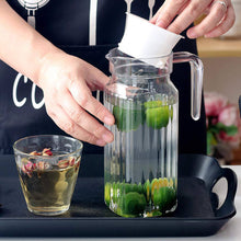 Charger l&#39;image dans la galerie, Carafe à Eau avec Poignée - en verre - La boutique secrète
