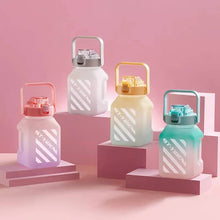 Charger l&#39;image dans la galerie, Bouteille d’eau en plastique 1300 ml - La boutique secrète
